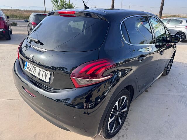 PEUGEOT 208 TECH 1.2 E-THP LPG AUTO SPANISH LHD IN SPAIN 70000 MILES SUPER 2019